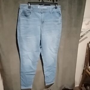 No Boundaries Women's Sky Blue Straight Leg Jeans